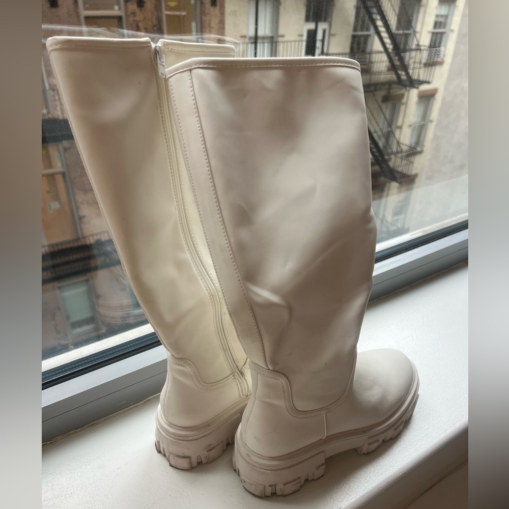 Rubber knee high boots - Picture 2 of 7